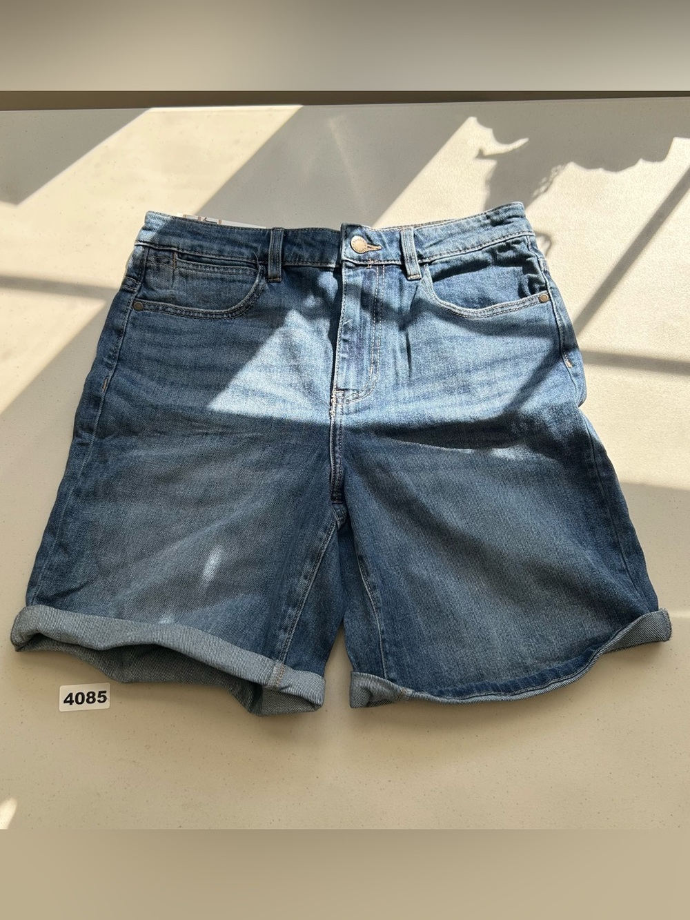 Wrangler Women’s Blue High Rise Denim Shorts Size 4 Cuffed Stretch